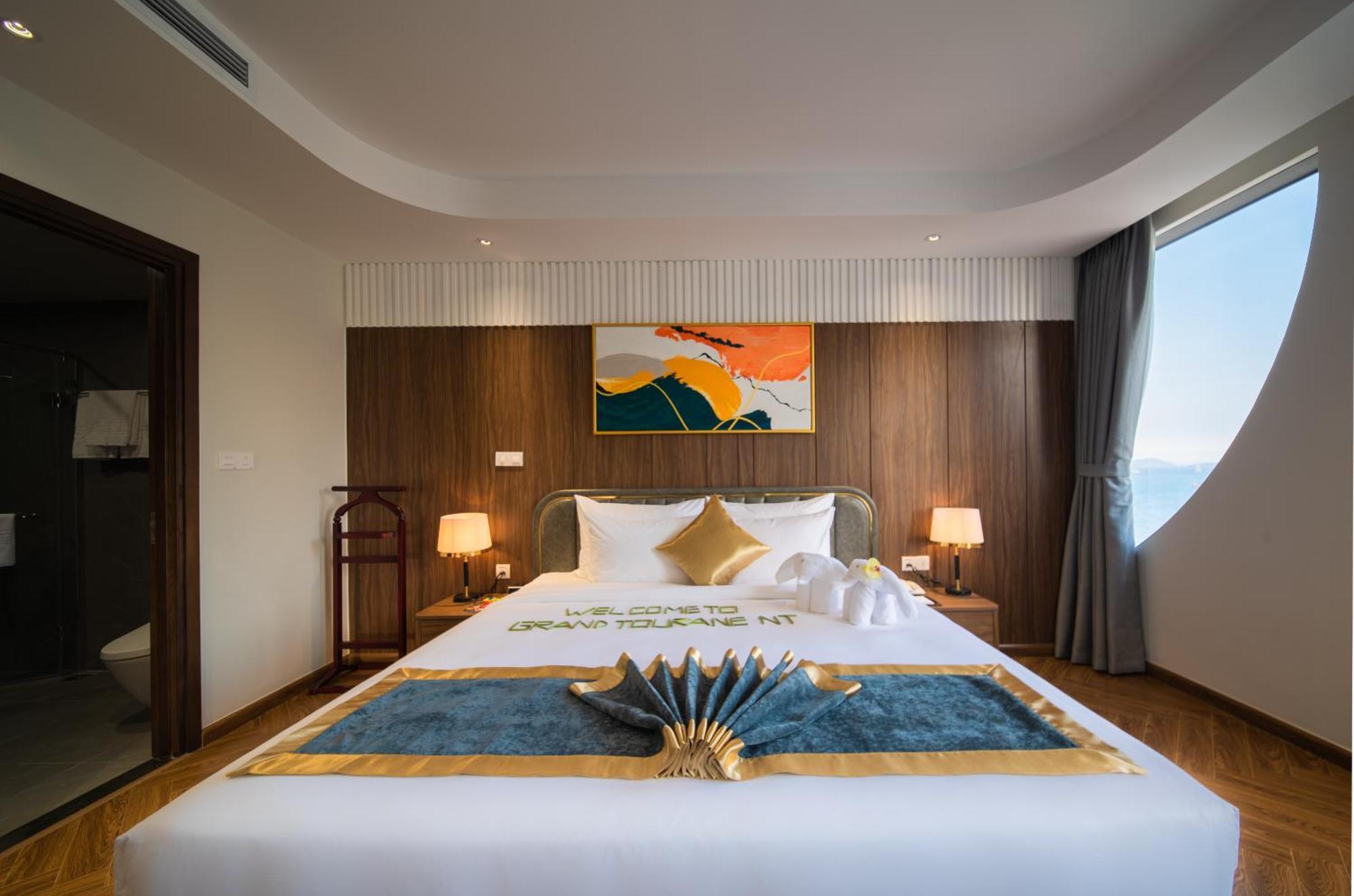 Grand Tourane Nha Trang Hotel ภายนอก รูปภาพ