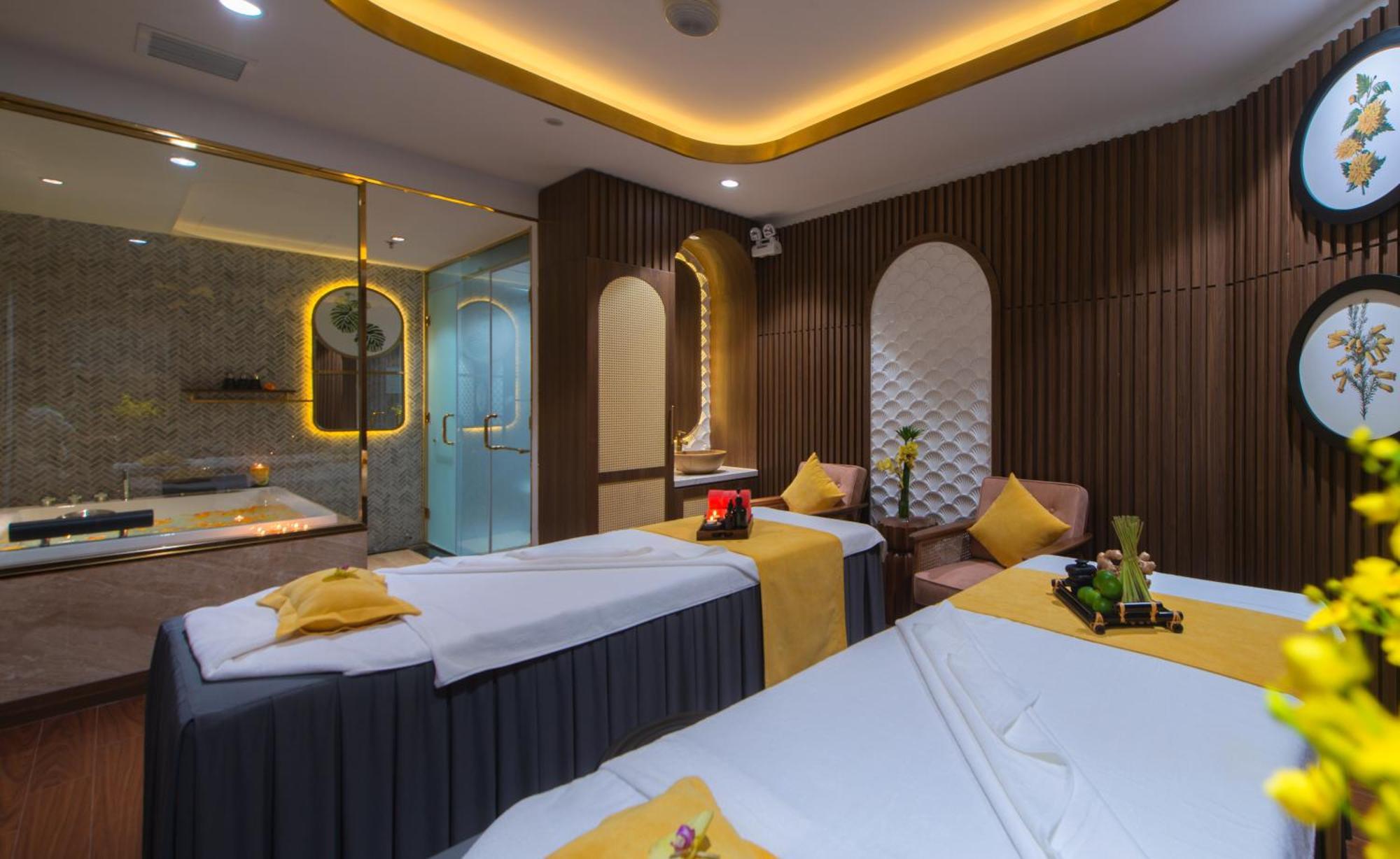 Grand Tourane Nha Trang Hotel ภายนอก รูปภาพ