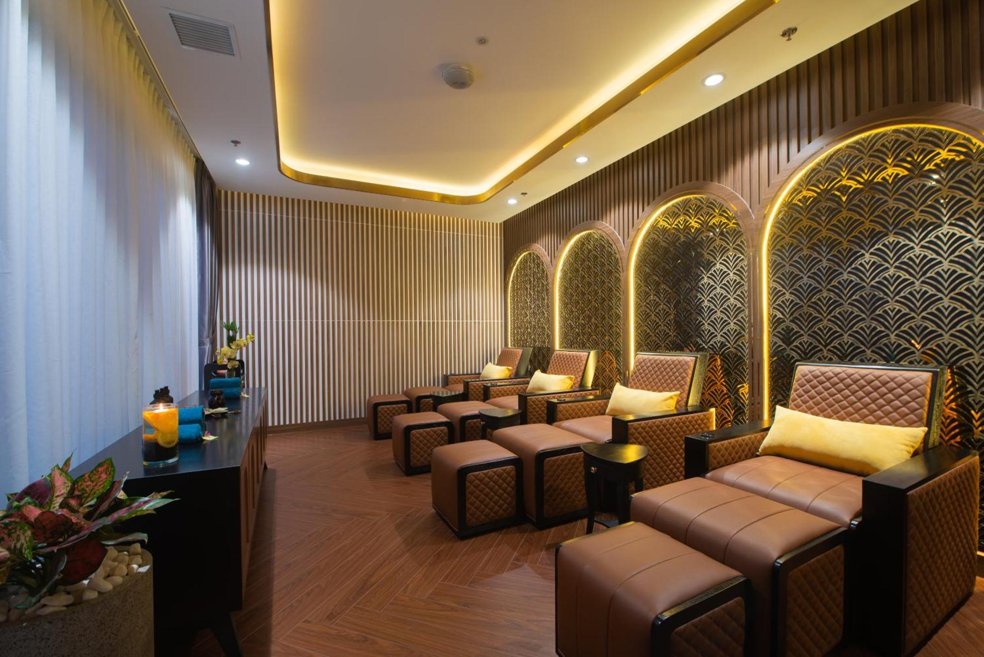 Grand Tourane Nha Trang Hotel ภายนอก รูปภาพ