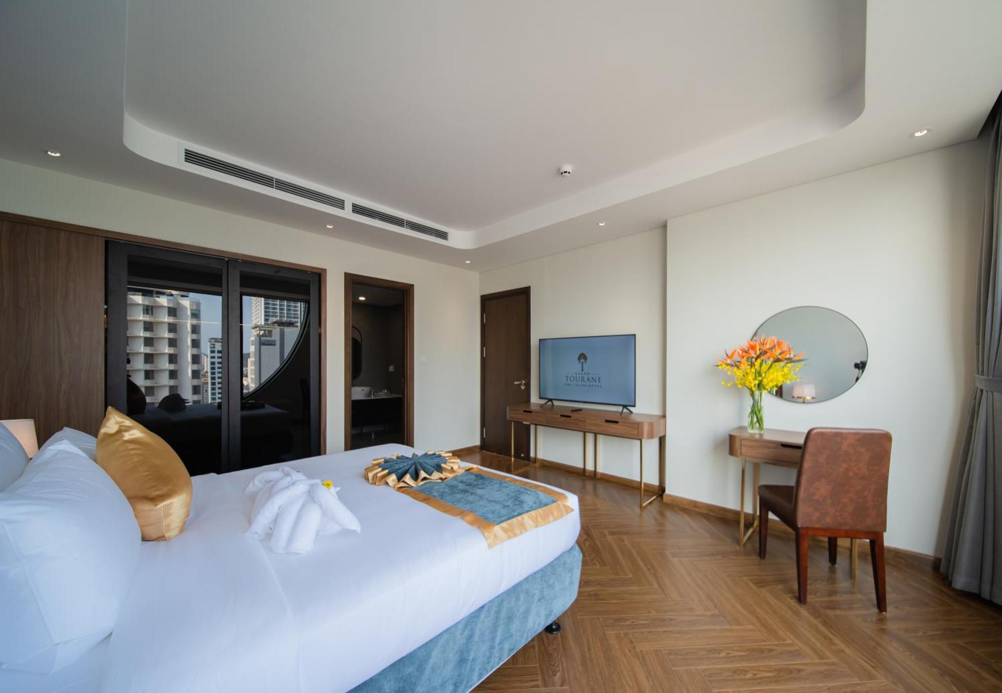 Grand Tourane Nha Trang Hotel ภายนอก รูปภาพ