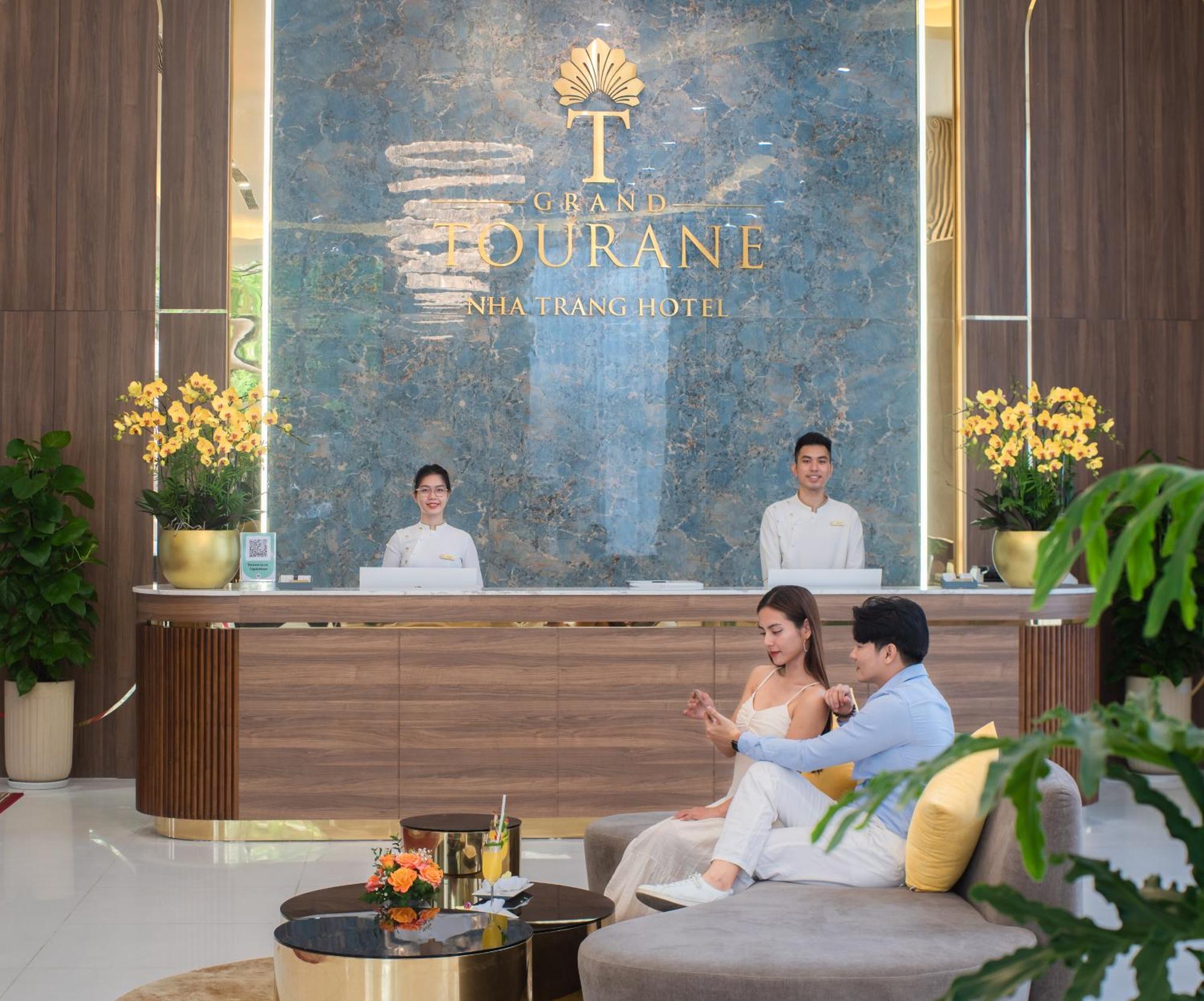 Grand Tourane Nha Trang Hotel ภายนอก รูปภาพ