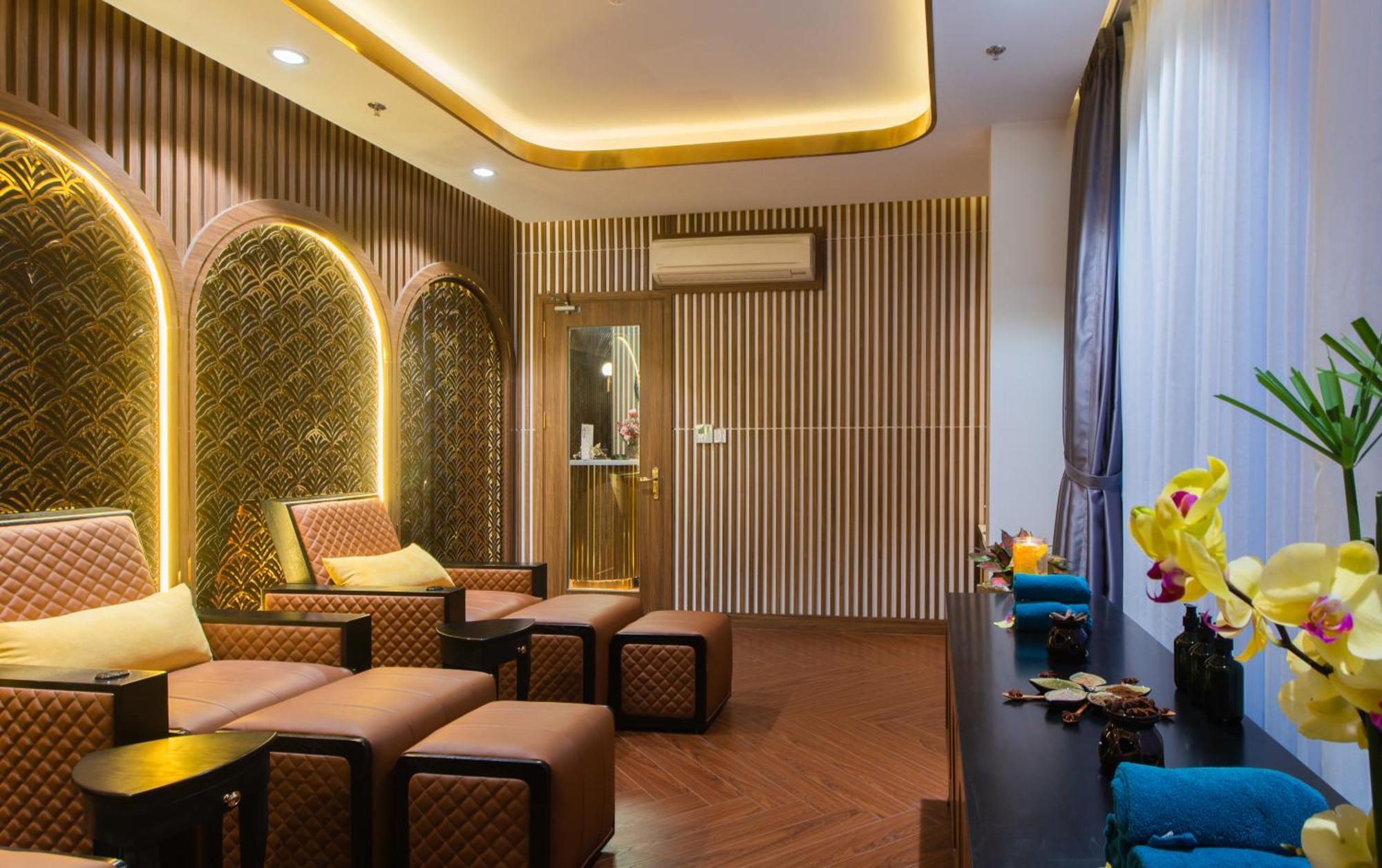 Grand Tourane Nha Trang Hotel ภายนอก รูปภาพ